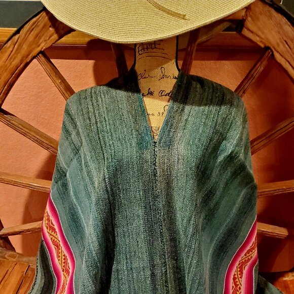 First-class sheep wool, Authentic Weight : 3 lb 56x 52 Step into the spirit - Picture 1 of 4